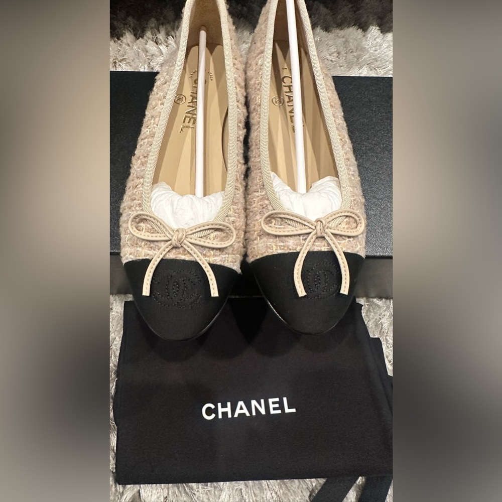 Chanel Tweed Ballet Flats; Size 36.5 - Picture 4 of 8